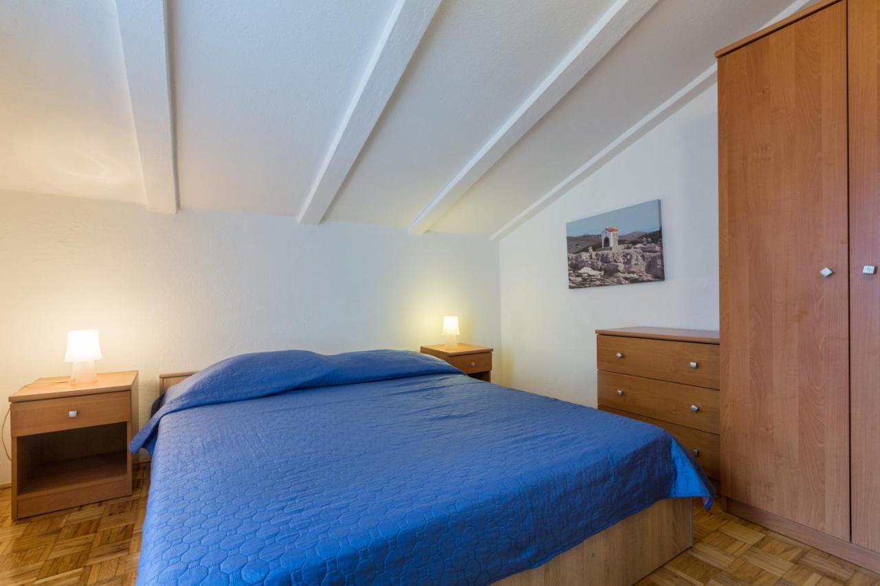 Apartments With A Parking Space Karigador, Novigrad - 2534 Exterior photo