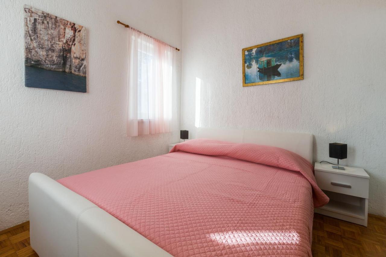 Apartments With A Parking Space Karigador, Novigrad - 2534 Exterior photo